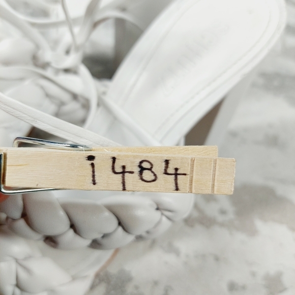 New SCHUTZ Zarda Ankle Tie Sandal In White i484 - Picture 13 of 13